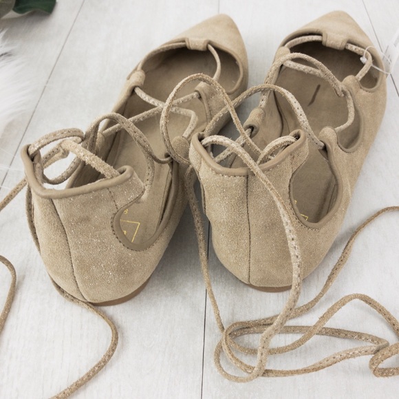 G A P • Lace Up Ballet Flats - Picture 6 of 8